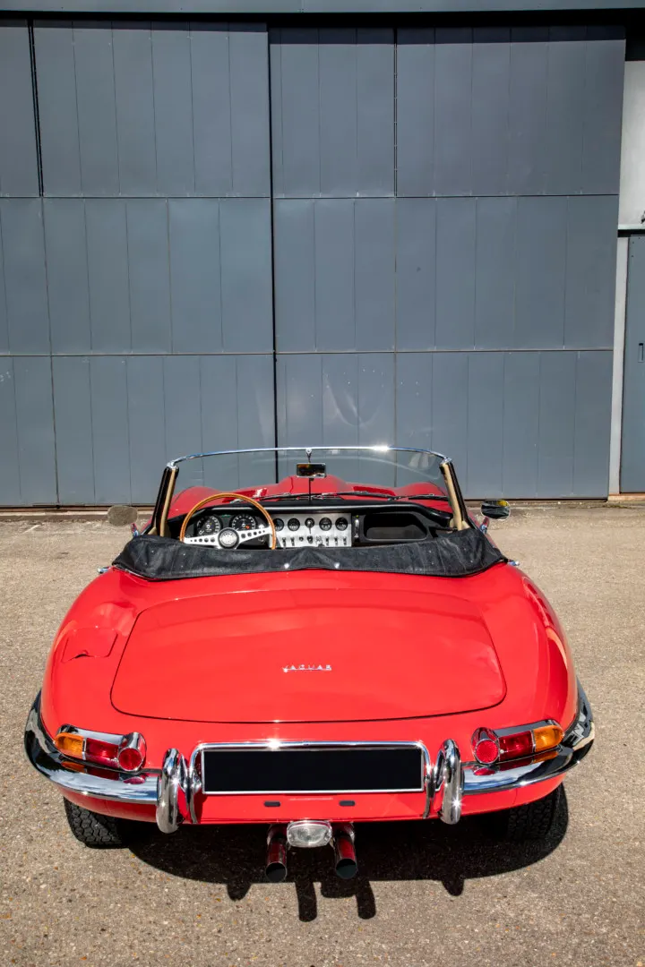 Jaguar Type E plancher plats 6