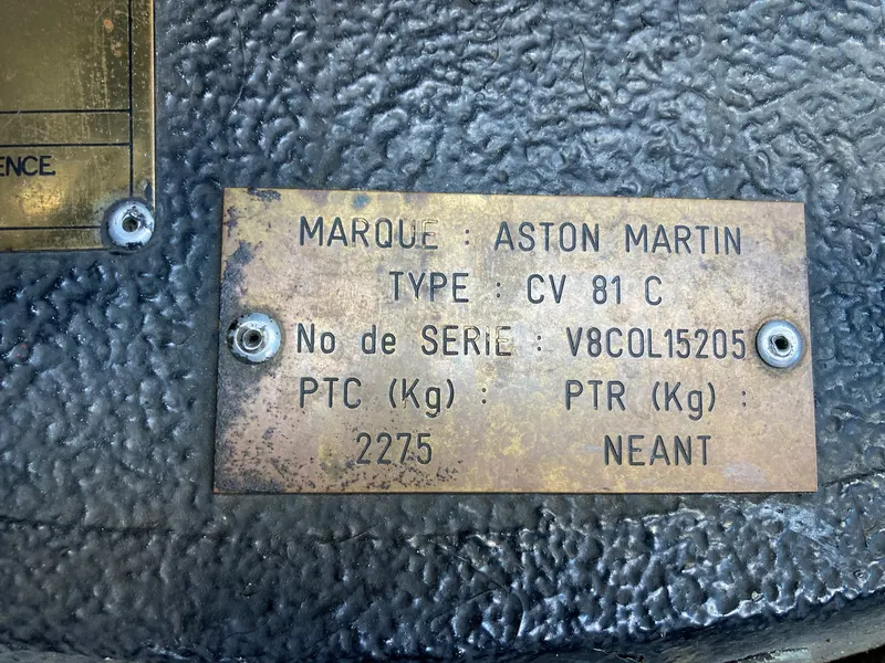 Aston Martin AM V8 série 1 38