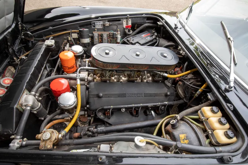 Ferrari 275 GTS 32