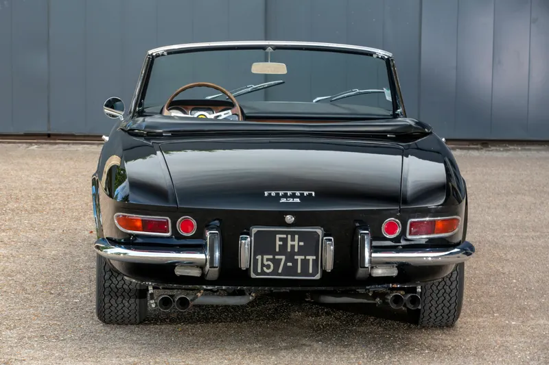 Ferrari 275 GTS 35