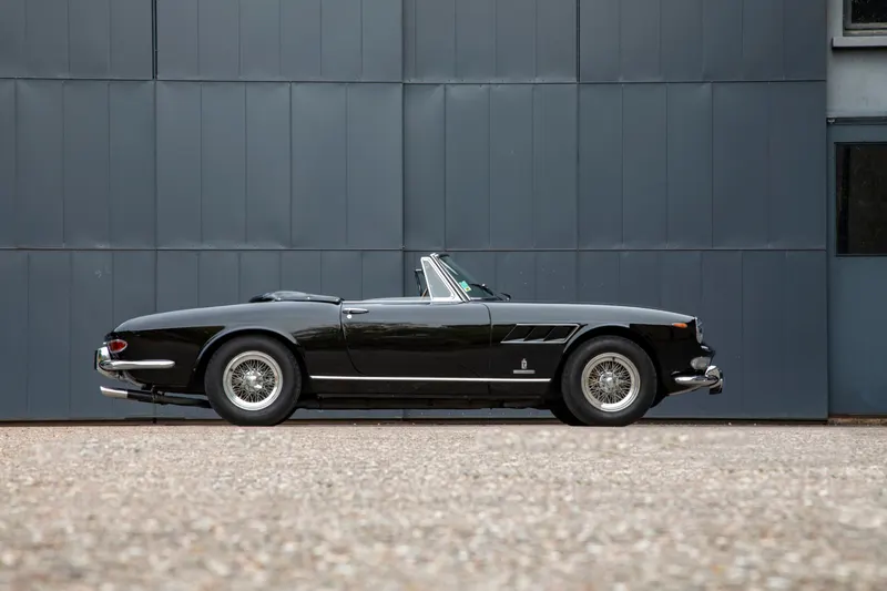 Ferrari 275 GTS 3