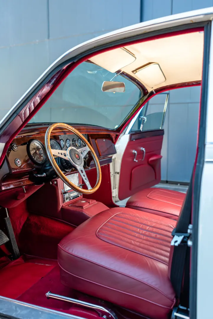 Jaguar MKII 3,8L 43