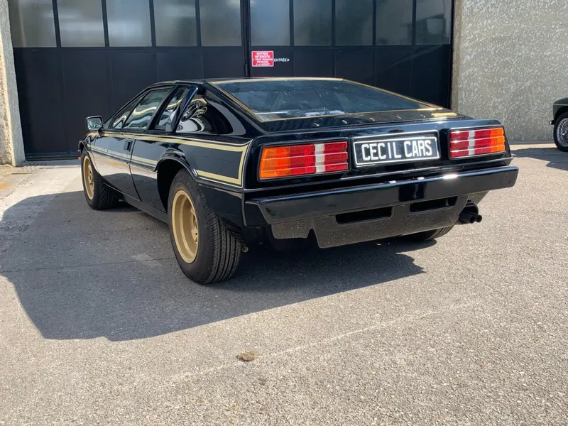 Lotus Esprit JPS 46