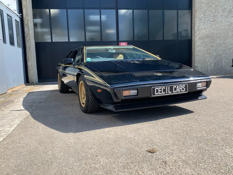 Lotus Esprit JPS 6