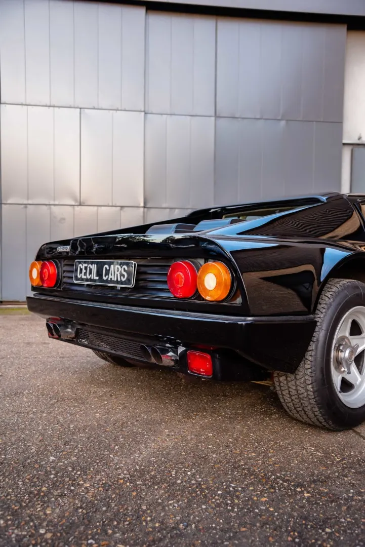Ferrari BB512i 52