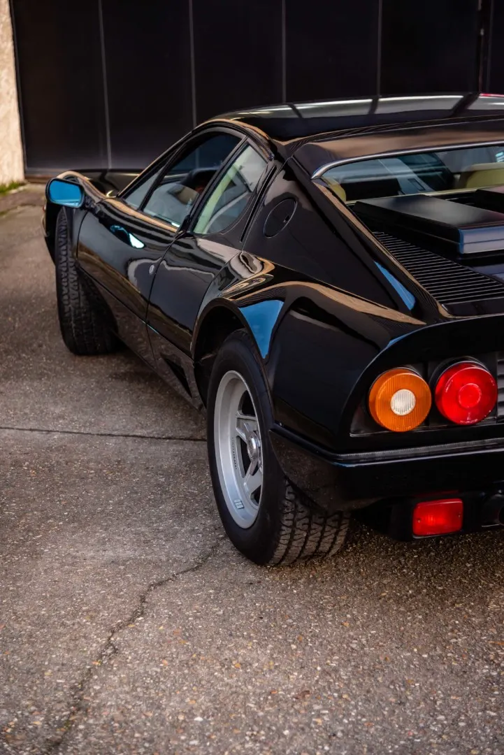 Ferrari BB512i 51