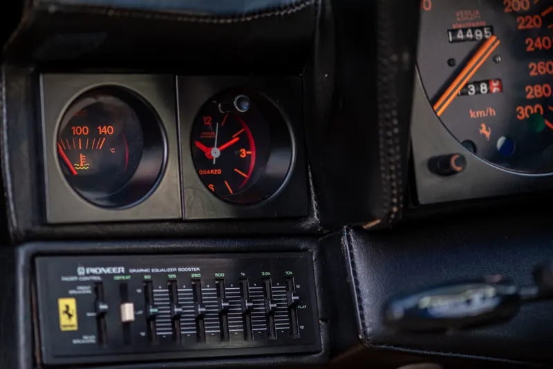 Ferrari BB512i 46