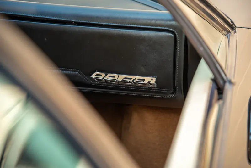 Ferrari BB512i 29