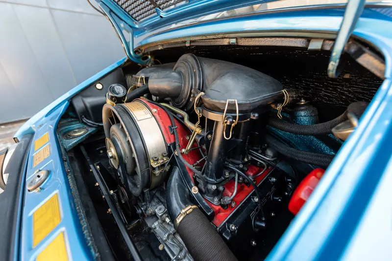 Porsche 2,4L S 38
