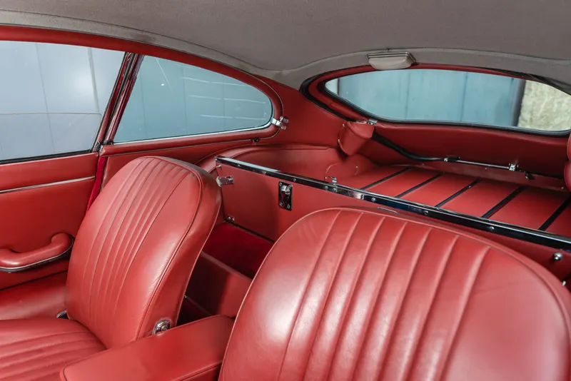 Jaguar Type E série 1 34