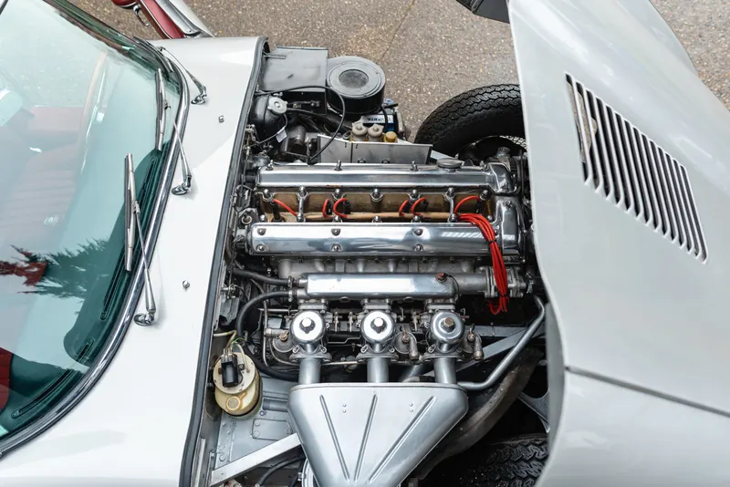 Jaguar Type E série 1 43
