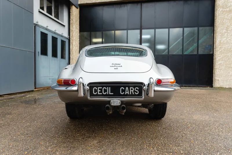 Jaguar Type E série 1 24