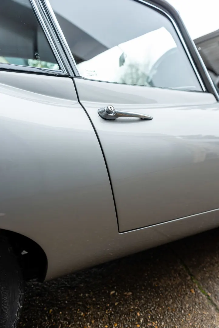 Jaguar Type E série 1 15