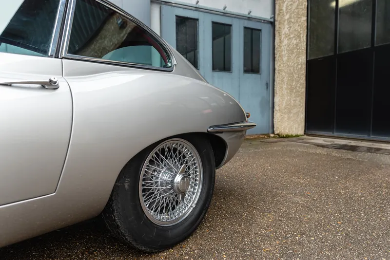Jaguar Type E série 1 12