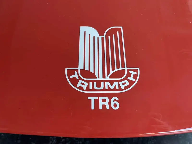 Triumph TR6 - Montée 3 carburateurs Weber 14