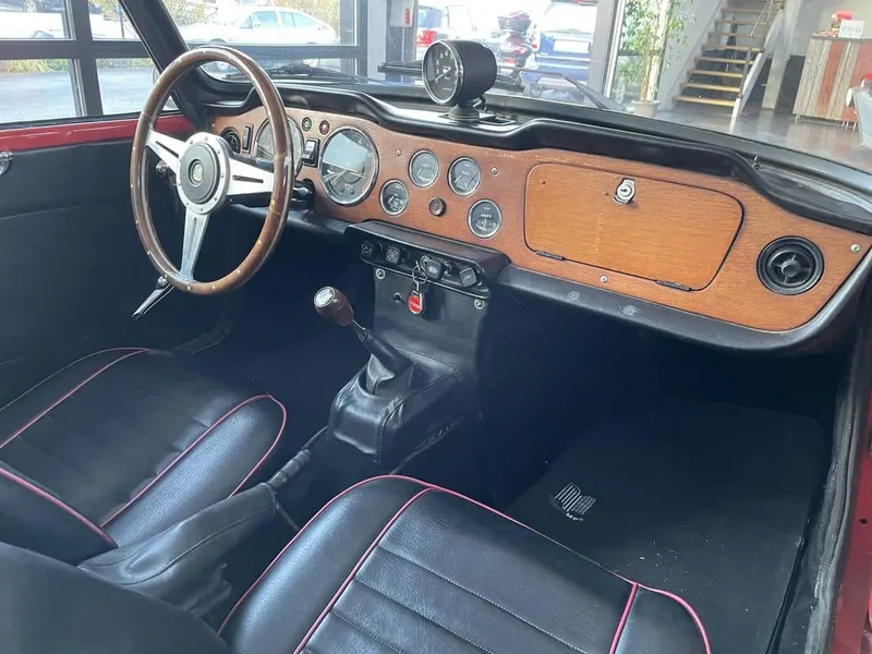 Triumph TR6 - Montée 3 carburateurs Weber 16