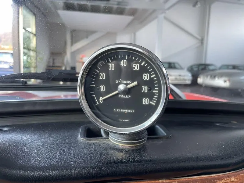 Triumph TR6 - Montée 3 carburateurs Weber 19