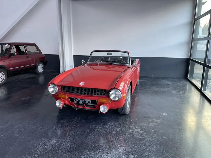 Triumph TR6 - Montée 3 carburateurs Weber 31