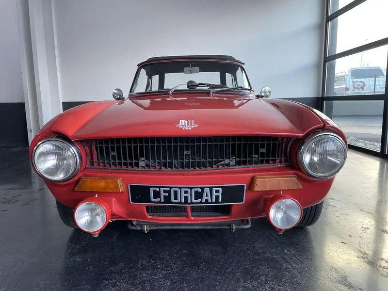 Triumph TR6 - Montée 3 carburateurs Weber 11