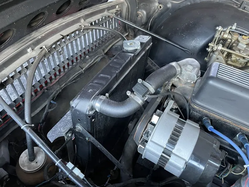 Triumph TR6 - Montée 3 carburateurs Weber 27