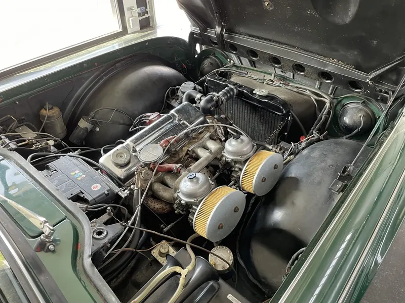 Triumph TR4a IRS intérieur Havane 16