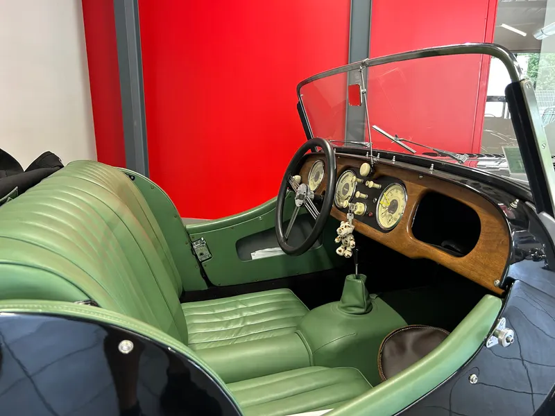 Morgan Plus 4 2