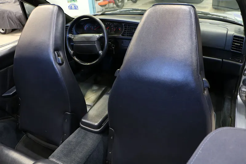 Porsche 968 Cabriolet 28