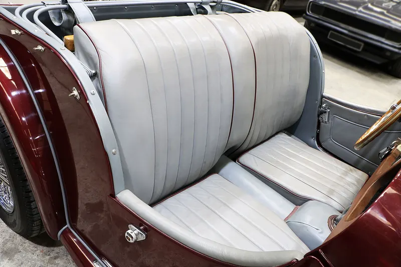 Morgan Plus 4 27