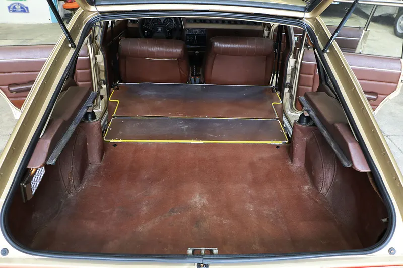 CHRYSLER 1307 S 33