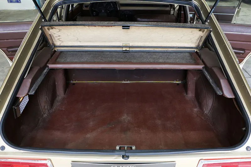 CHRYSLER 1307 S 32