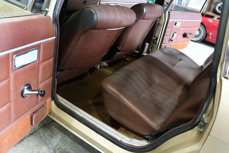 CHRYSLER 1307 S 23