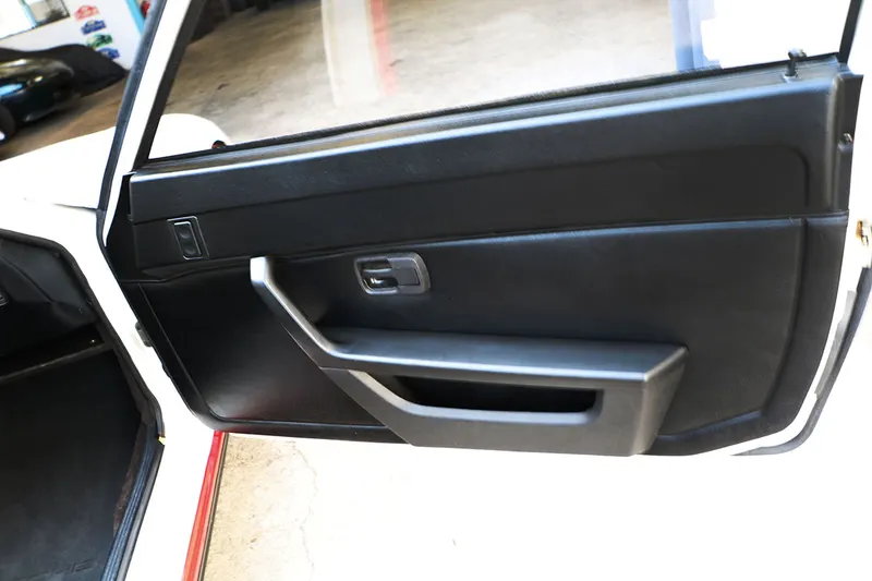 Porsche 924 Turbo 28