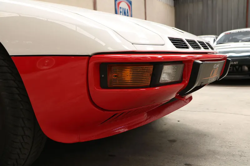 Porsche 924 Turbo 36