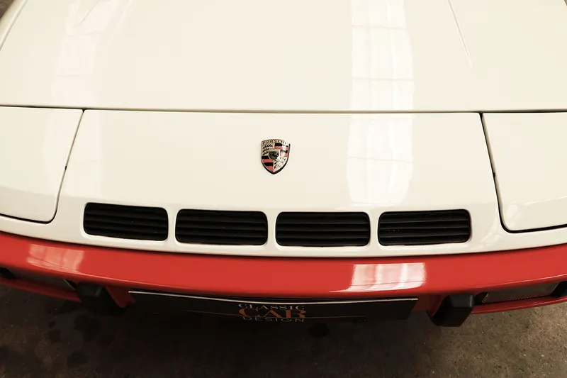 Porsche 924 Turbo 37