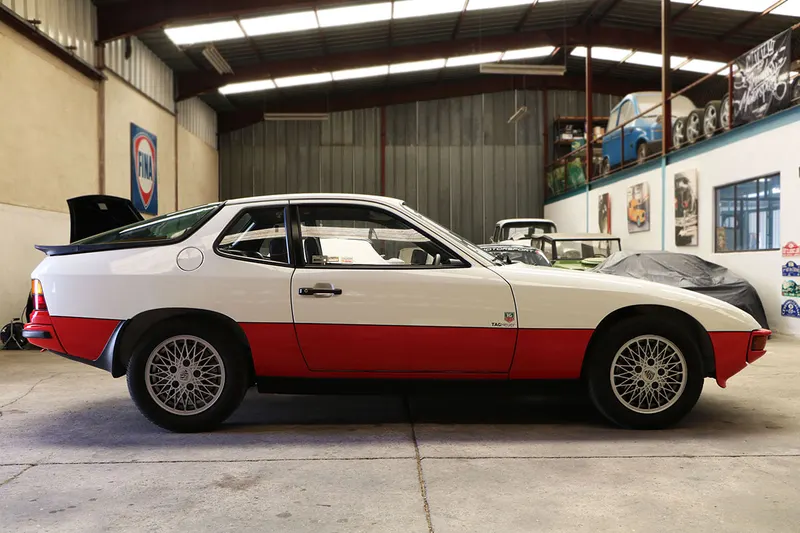 Porsche 924 Turbo 12