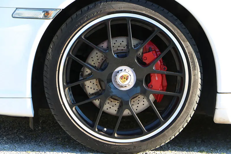 Porsche 997 Carrera 4 GTS CABRIOLET 45
