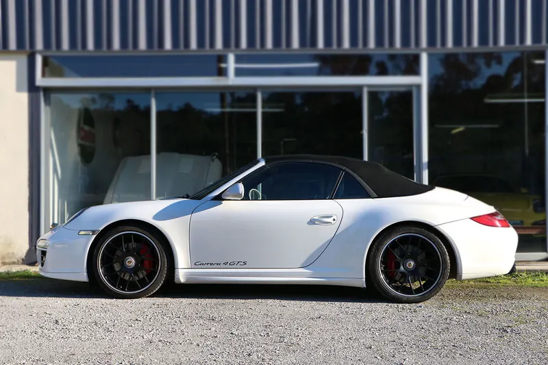 Porsche 997 Carrera 4 GTS CABRIOLET 19