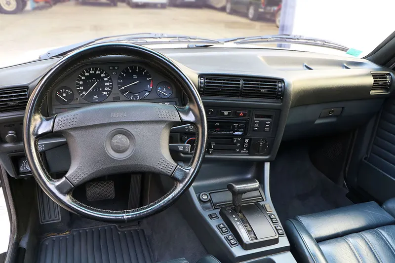 BMW 325 ix BVA E30 17