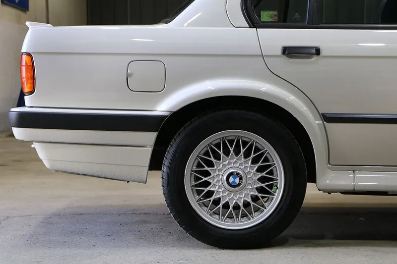 BMW 325 ix BVA E30 69