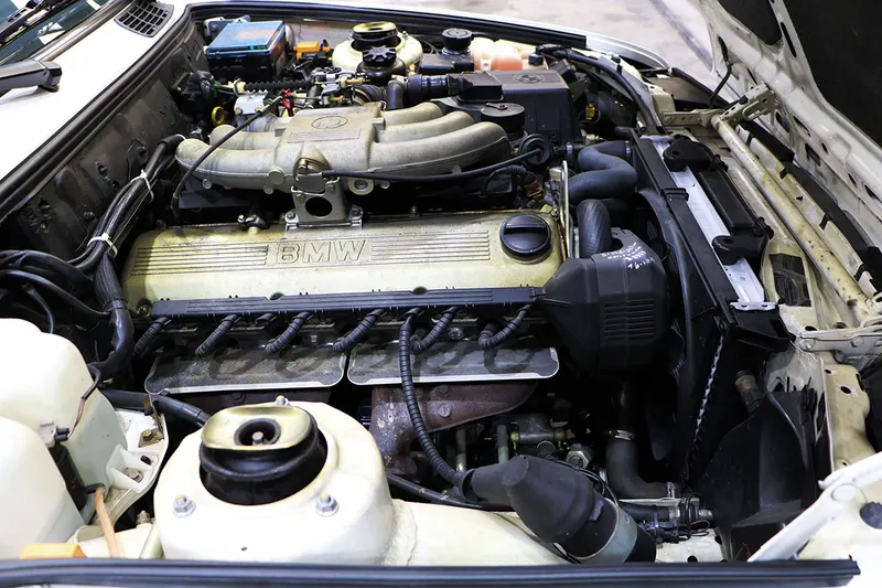 BMW 325 ix BVA E30 47
