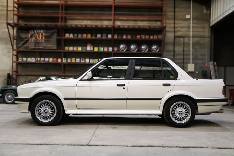 BMW 325 ix BVA E30 7