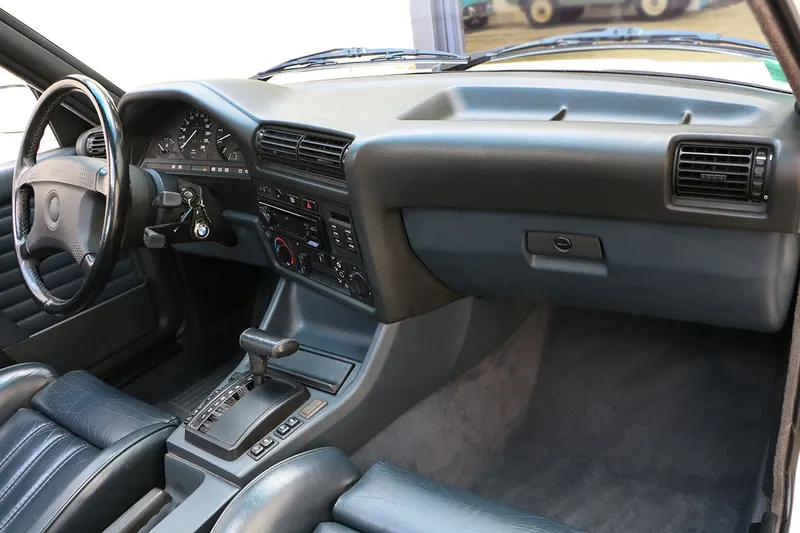 BMW 325 ix BVA E30 21