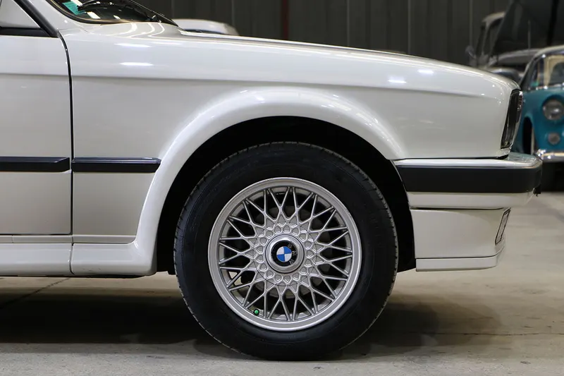 BMW 325 ix BVA E30 77