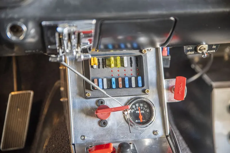 Ford Mustang Coupé V8 Racing 56