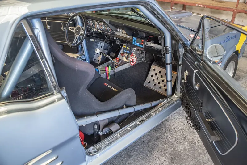 Ford Mustang Coupé V8 Racing 68