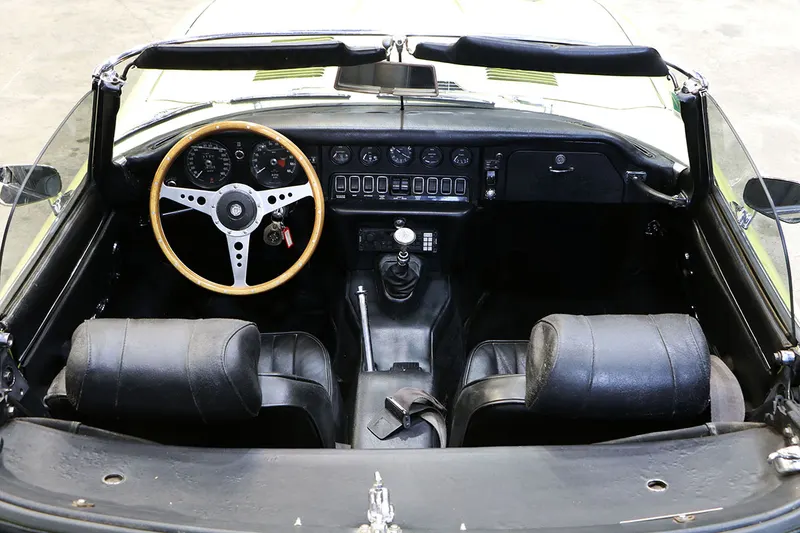 Jaguar Type e Cabriolet Serie 2 19