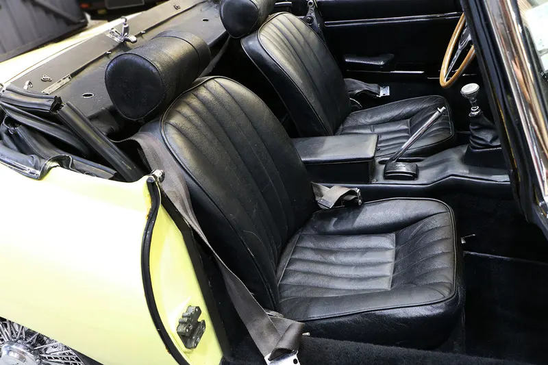 Jaguar Type e Cabriolet Serie 2 27
