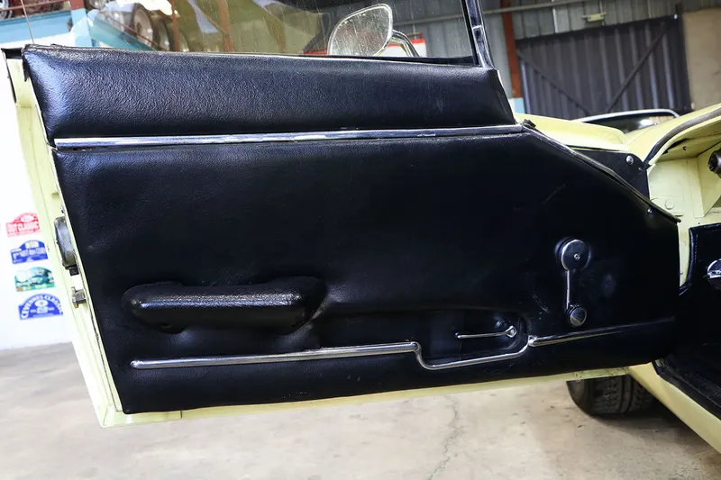 Jaguar Type e Cabriolet Serie 2 16