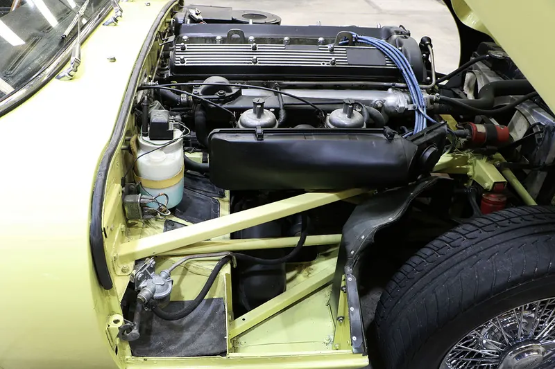 Jaguar Type e Cabriolet Serie 2 32