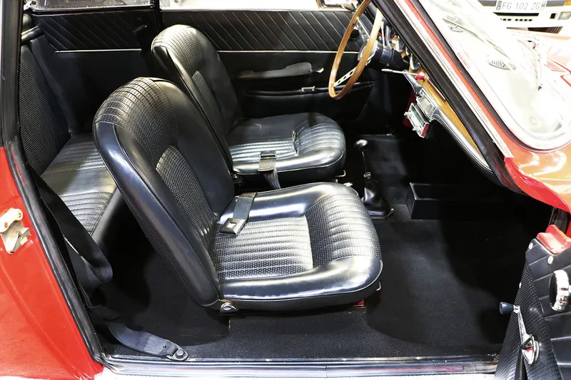 1200 S Coupé Bertone 27